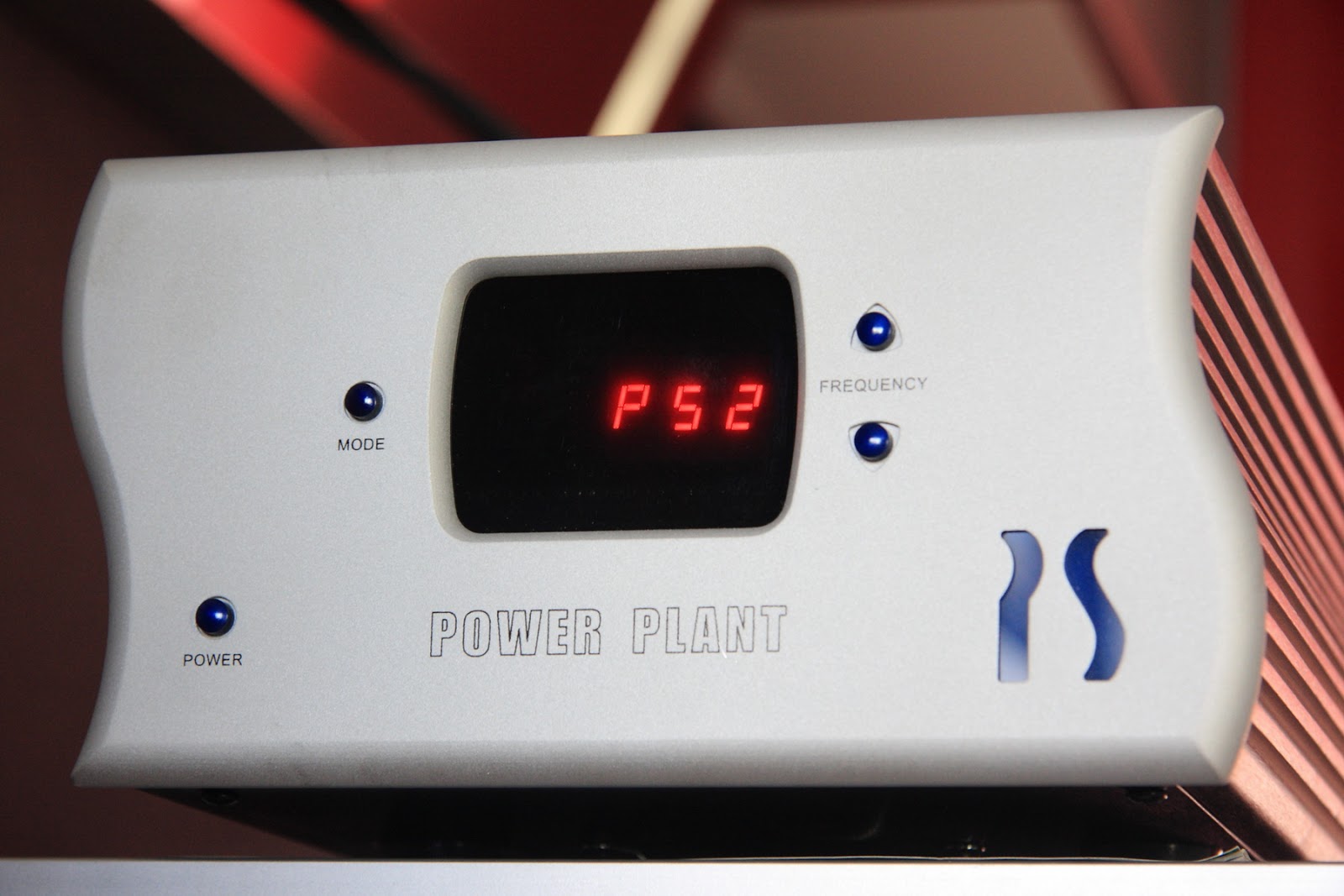 whatishifi: Testing the PS Audio P300 MultiWave Power Plant AC